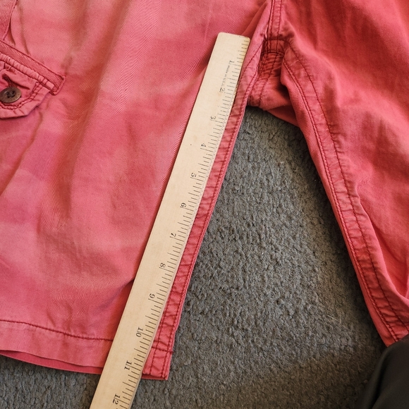 KHUJO Men's Bold Shorts Size 36 Red Faded Grunge Distressed Cargo - Picture 12 of 13